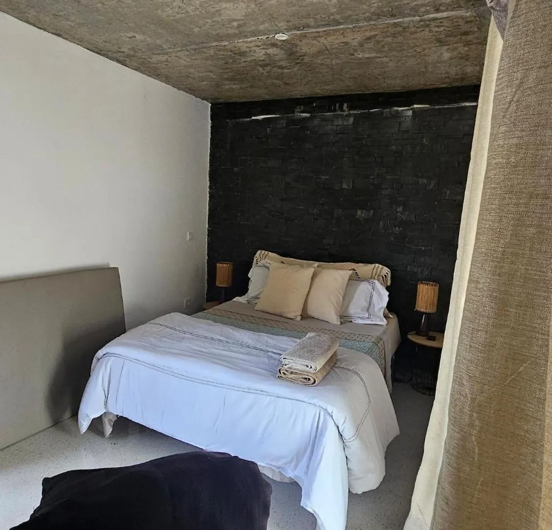 Villa Serene Escape In Porto Madeira Sao Domingos